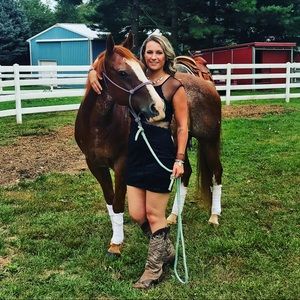 Meet Your Posher, Leslie.